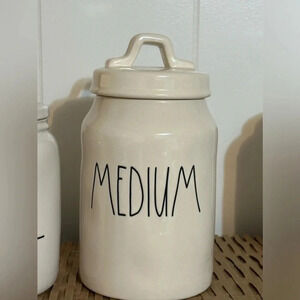 Rae Dunn Artisan Magenta Canister Food Container and lid “MEDIUM” HTF/Rare